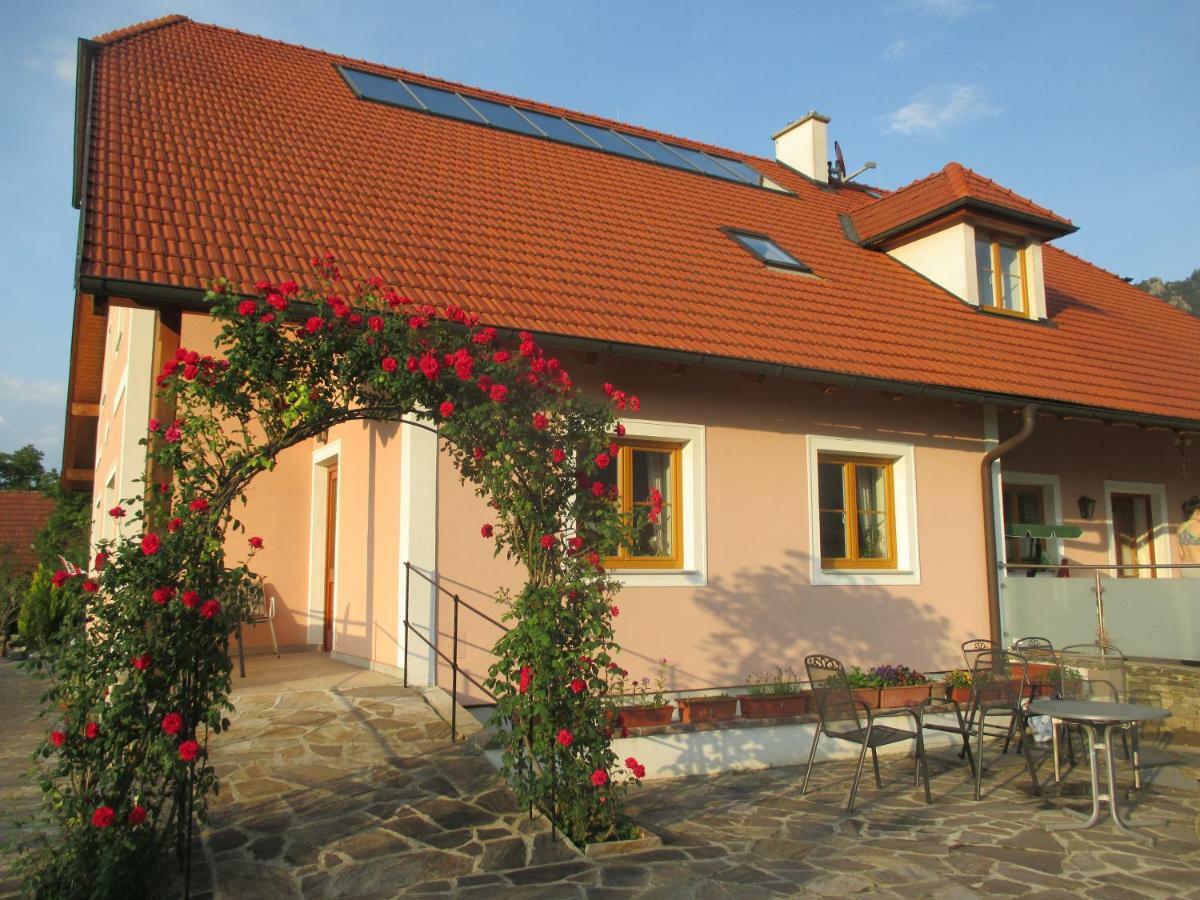Gaestehaus Rudolf U. Sandra Denk Wösendorf Εξωτερικό φωτογραφία